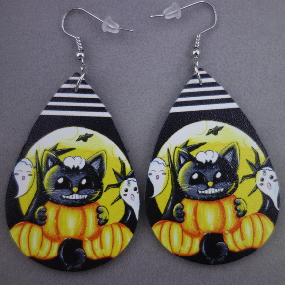 3/$25 Black Cat Ghosts Pumpkins Dangle Teardrop Tear Drop Earrings - Picture 1 of 2
